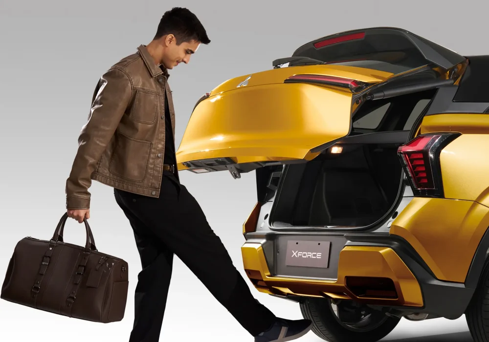 Hands Free Power Tailgate. XFORCE Hands Free Power Tailgate. XFORCE