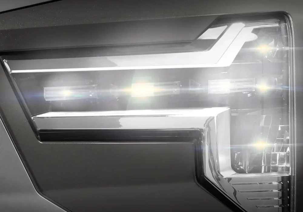 xpander-New-T-Shaped-Headlamps-1.webp xpander-New-T-Shaped-Headlamps-1.webp